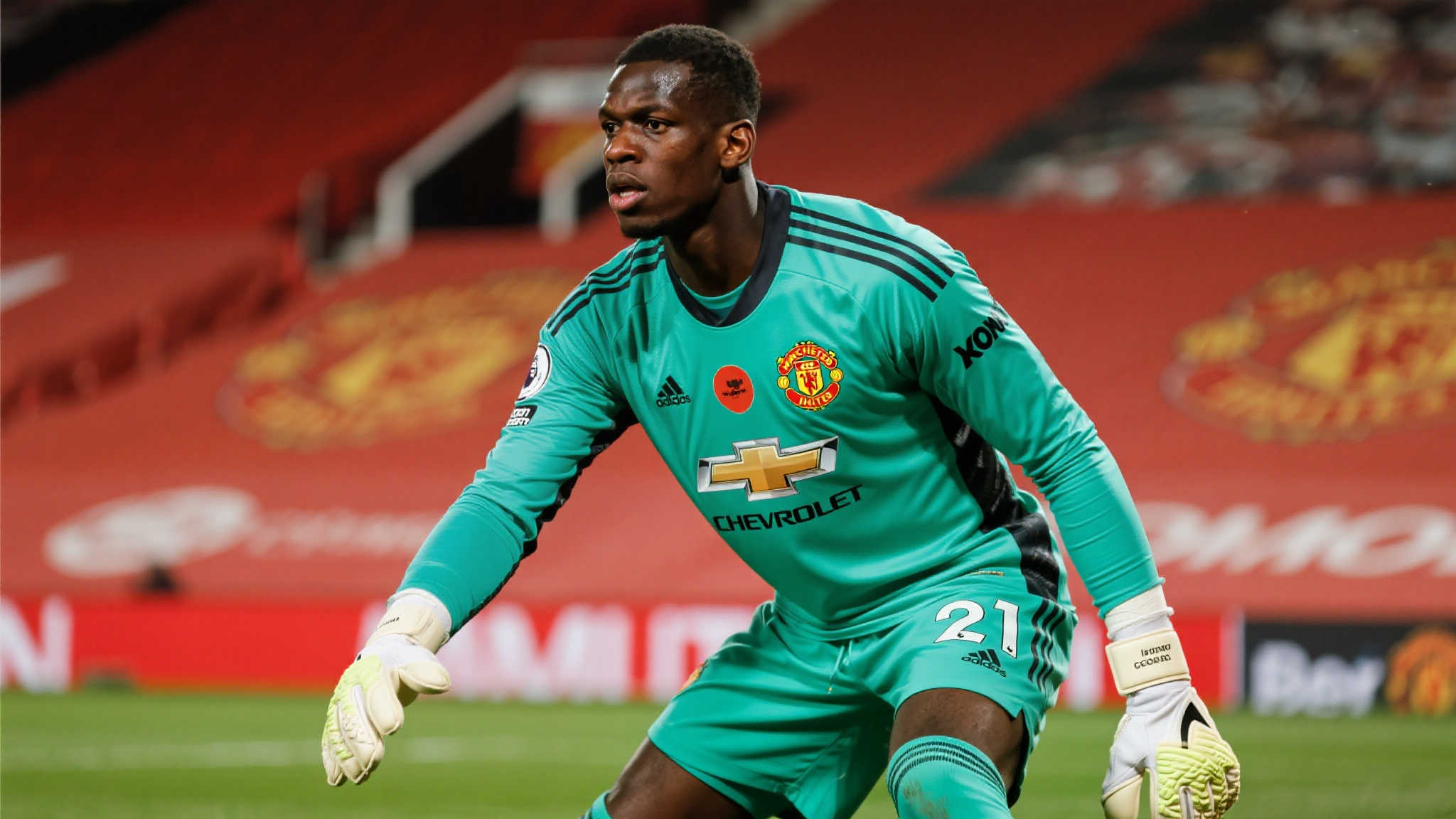 奥纳纳决心留守曼联，力证自身实力给阿莫林看